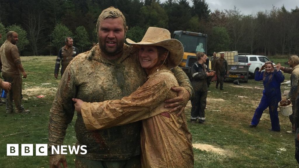 Blackening - the really dirty pre-wedding tradition