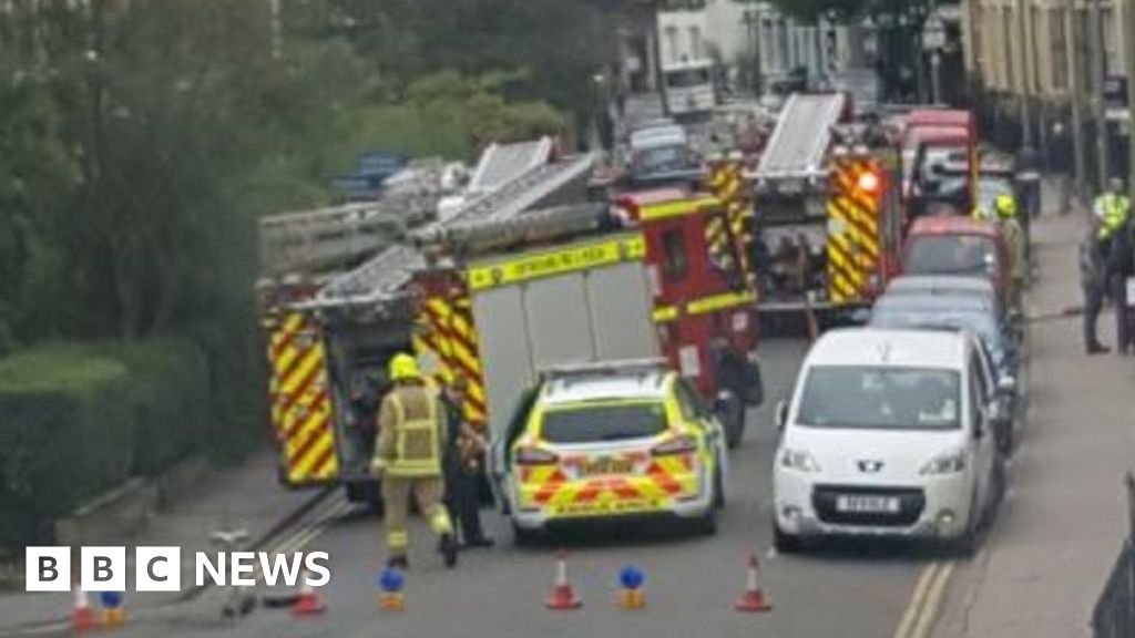 Oxford Clarendon Institute fire 'started in toaster' BBC News