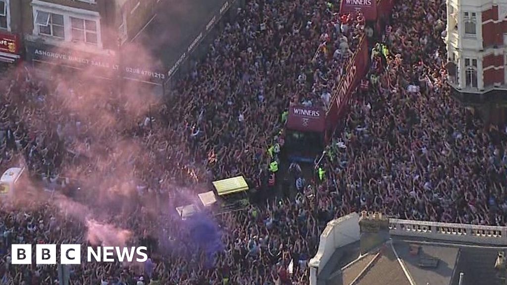 West Ham trophy parade draws huge east London crowds