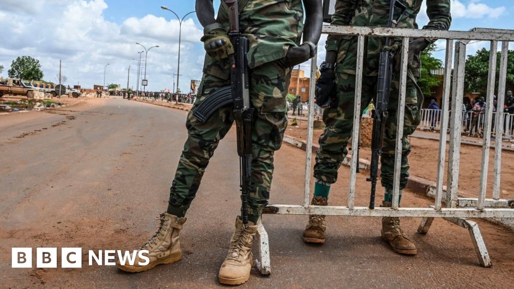 Russian military trainers arrive in Niger as part of deepening security ties