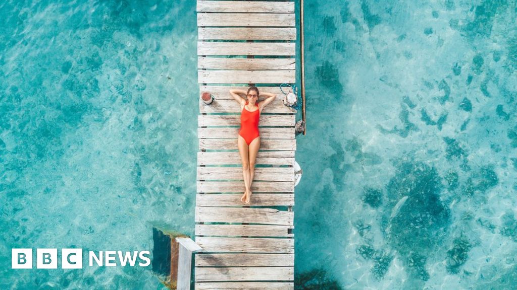 Euromillions lottery: What do you do with £170m? - BBC News