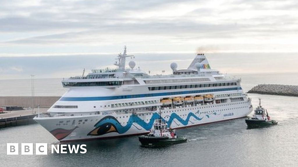 First cruise ship arrives at newlyexpanded harbour in Aberdeen BBC News