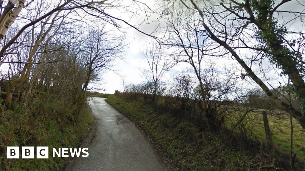 Woman killed on South Molton farm as tractor overturns BBC News