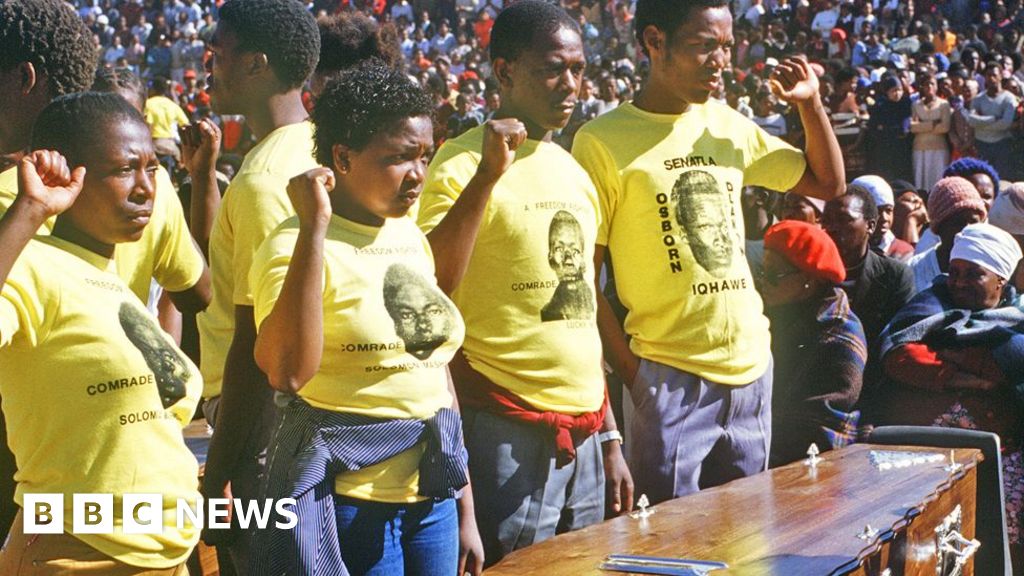 South Africa’s anti-apartheid activists haunted by their persecution as compensation anger brews