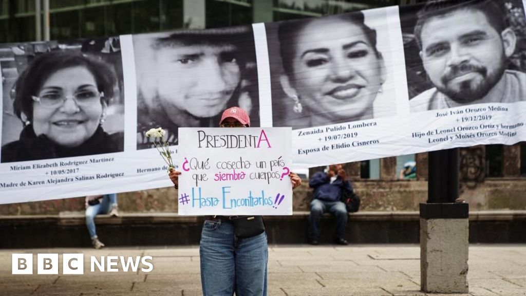 Thousands demonstrate across Mexico for the 130,000 missing