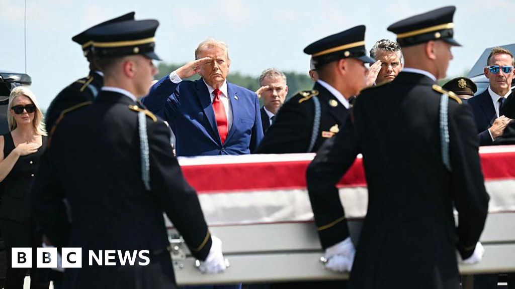 ASSISTA: Trump homenageia quatro militares dos EUA mortos no Oriente Médio