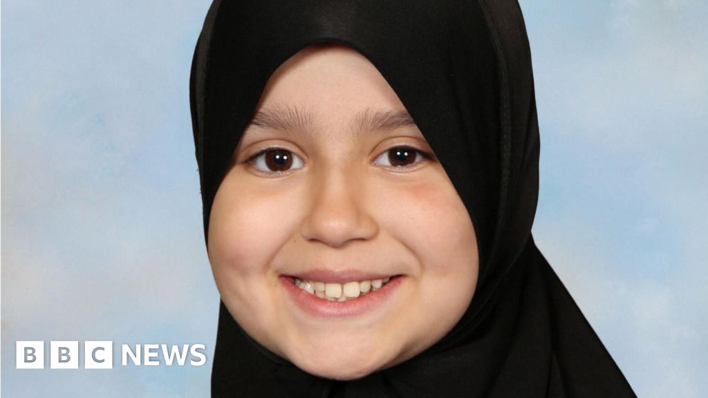 Appeal to name Sara Sharif's family court judges