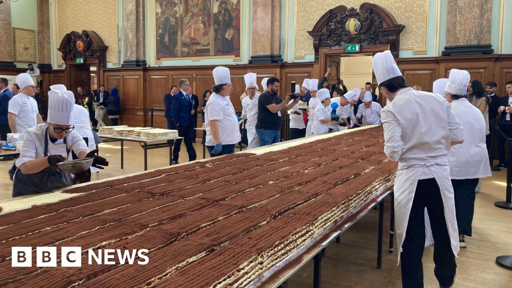 World's longest tiramisu record broken in London