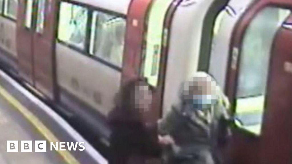 Woman, 101, dragged on Tube platform by coat