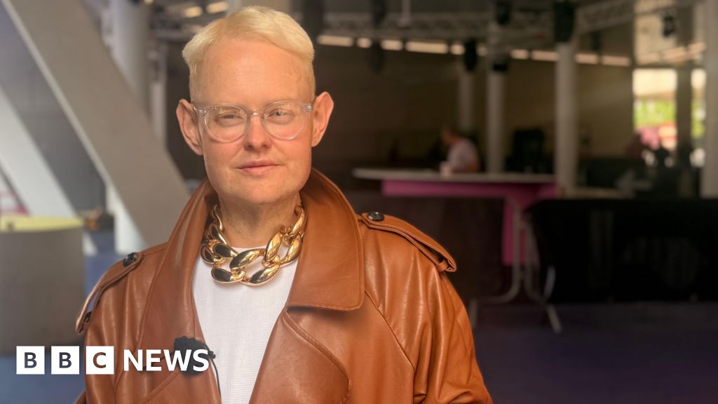 Inspiring Fashion Show Redefines Beauty Standards by Embracing Diversity