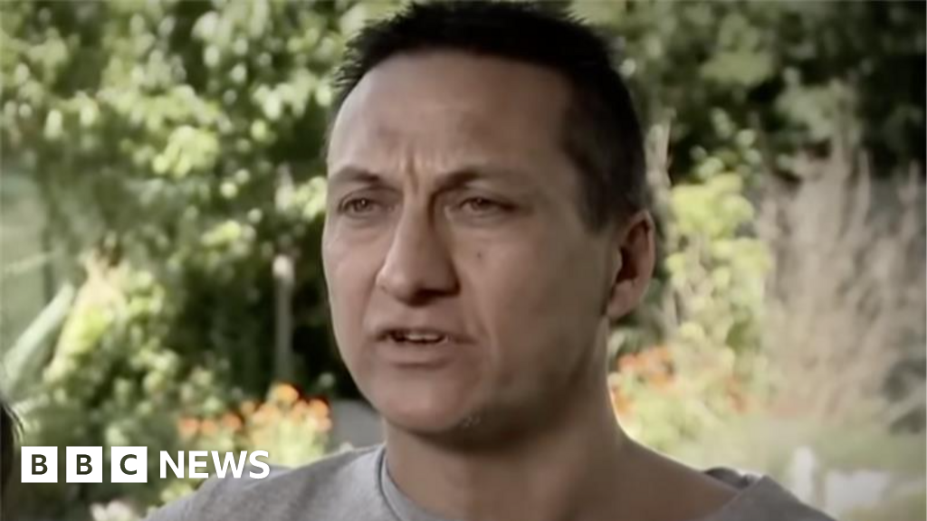 Australia police shooting suspect named as manhunt continues