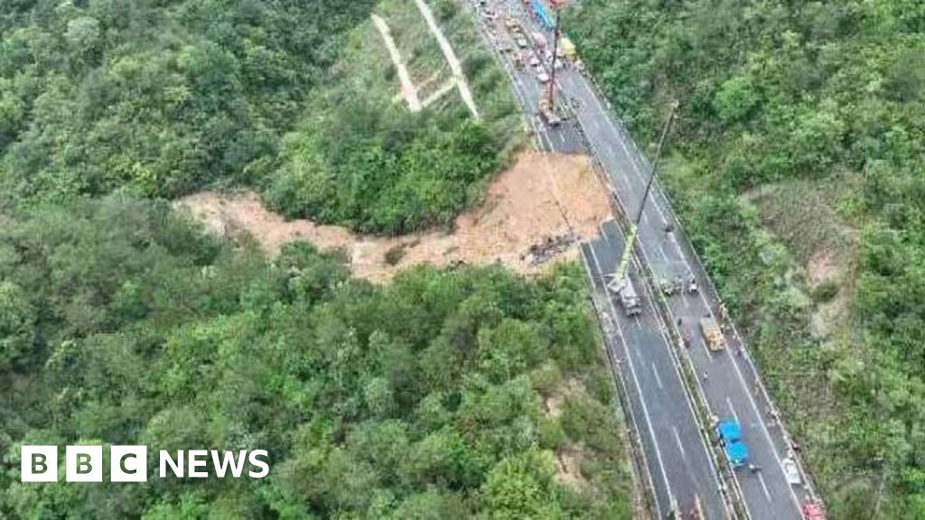 中国：广东省高速公路塌陷已造成19人死亡