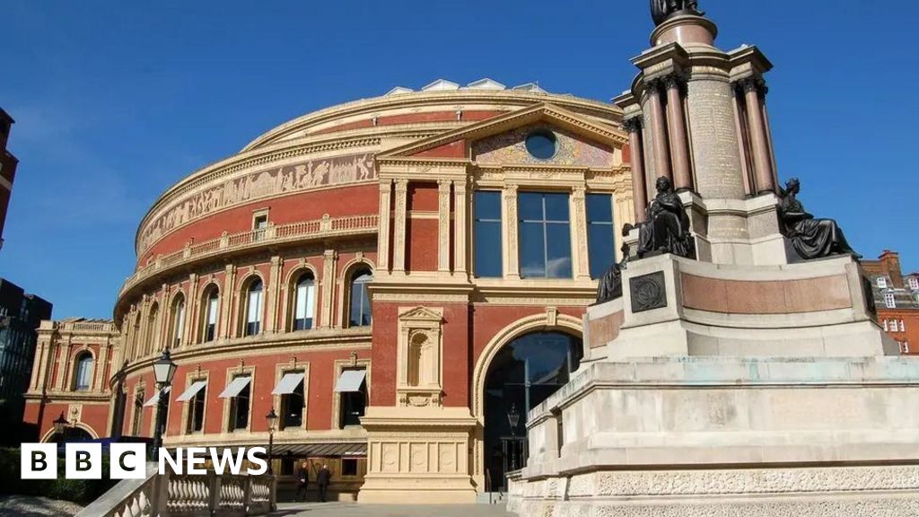 Singing a “dream” for the youth choir at BBC Proms Singing a “dream” for the youth choir at BBC Proms