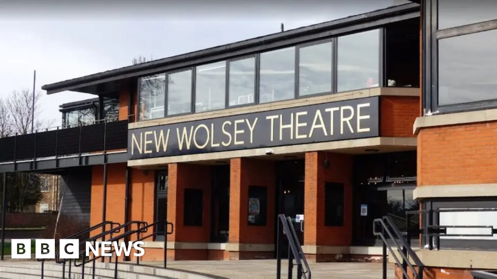 East Anglian theatres team up to tackle mid-scale tour challenges