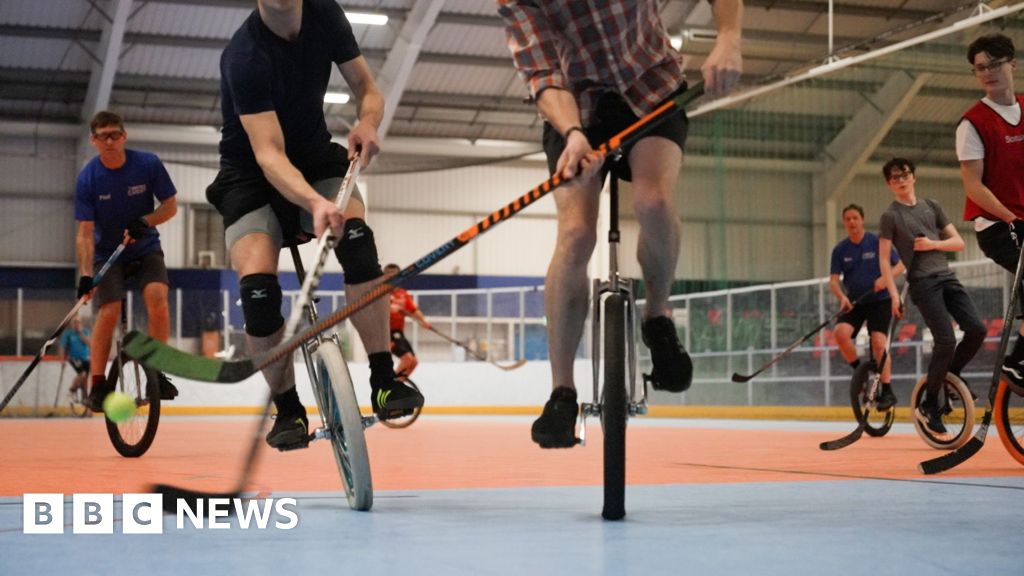 Unicycle hockey teams gear up for world championships