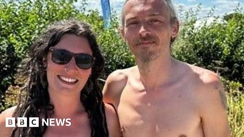 Couple met and got engaged at naturist festivals - BBC News