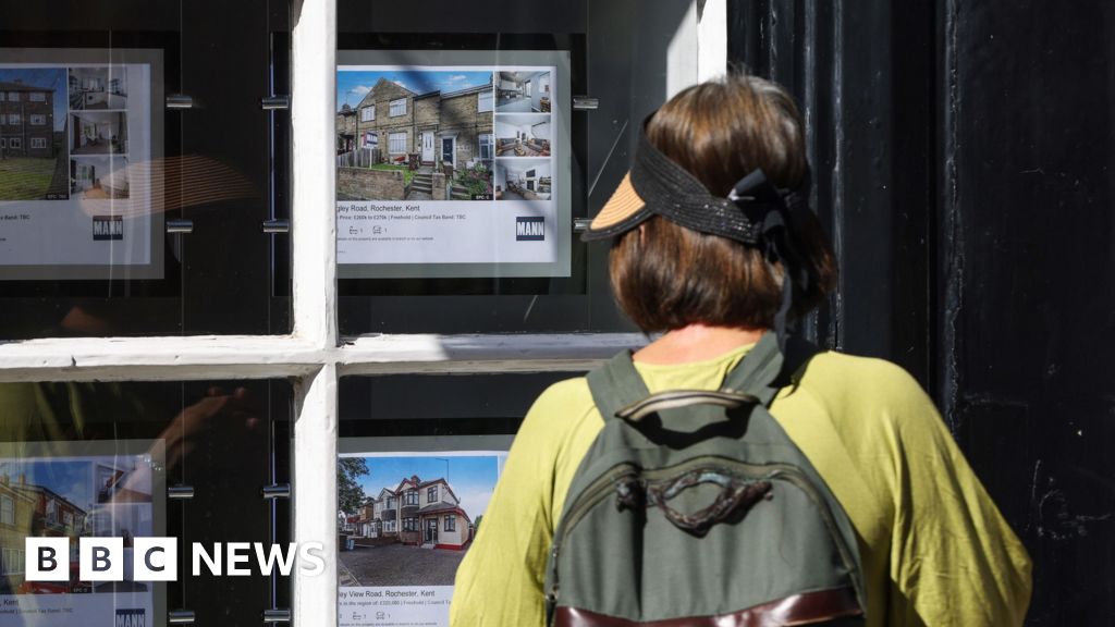Conservatives announce £5,000 tax rebate for young home buyers