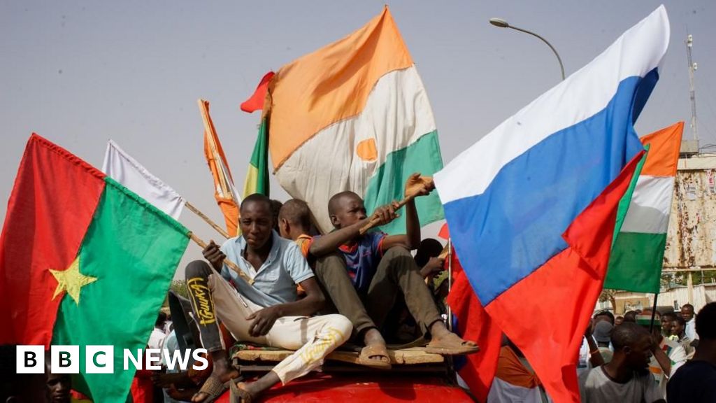 Niger's nuclear ambitions: Russia outsmarts France in Niger over proposed power plant thumbnail