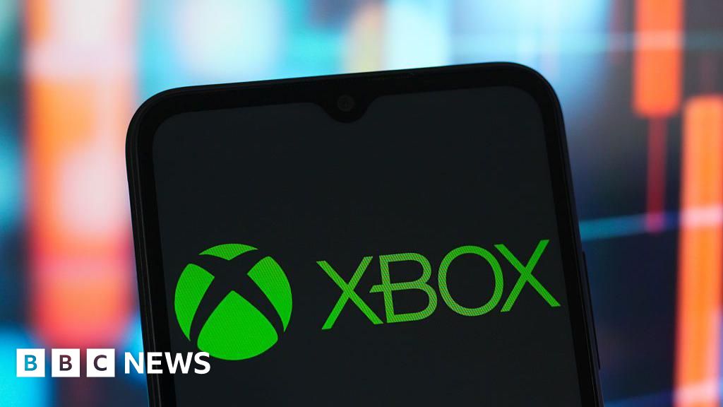 Xbox producer tells staff to use AI to ease job loss pain