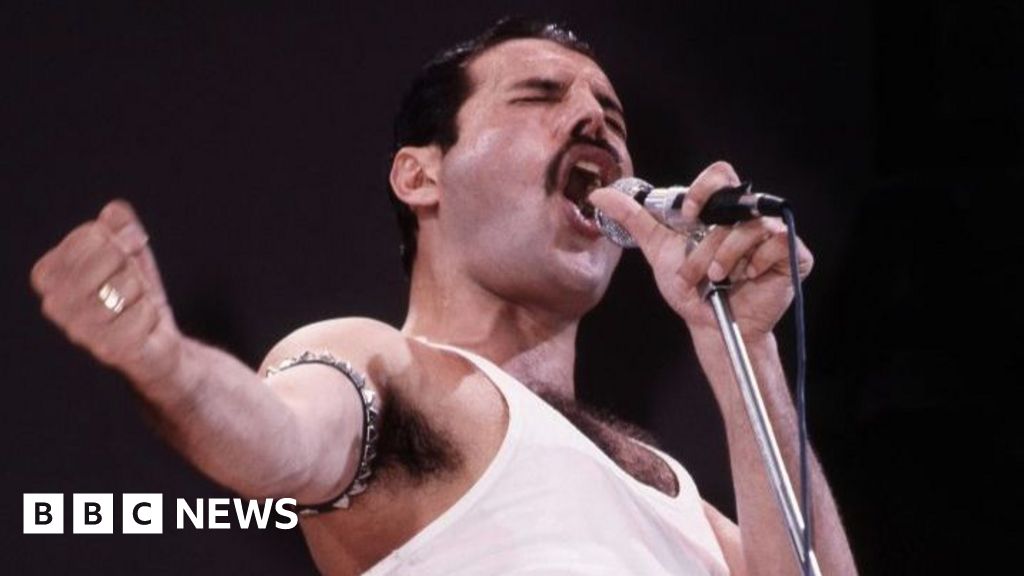 Freddie Mercury celebrated on Royal Mint collectable