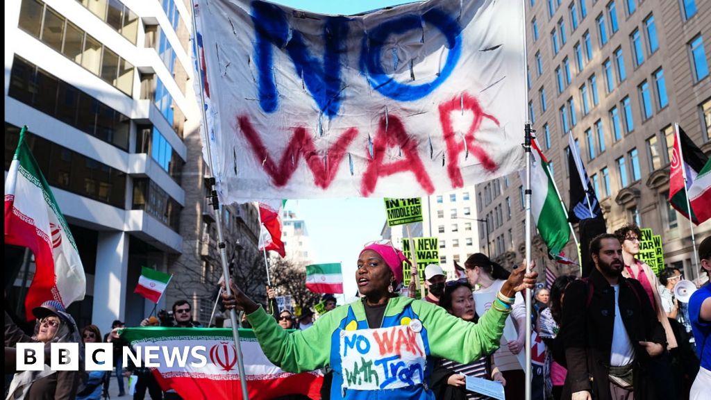 Protesters across the US demonstrate against strikes on Iran
