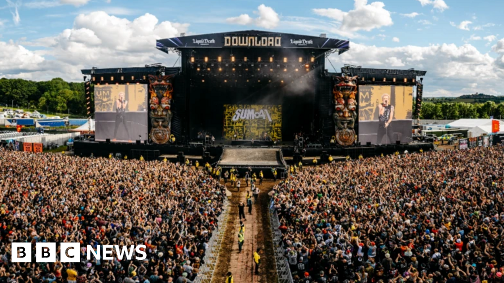 Download Festival Mosh Pits Trigger 700 Accidental 999 Calls