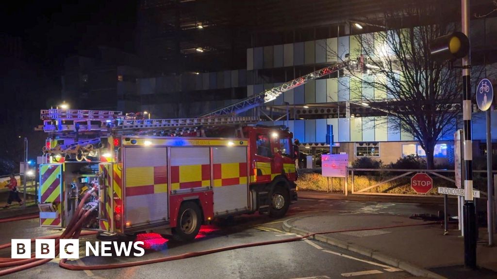 Cars stuck in hospital multi-storey after fire