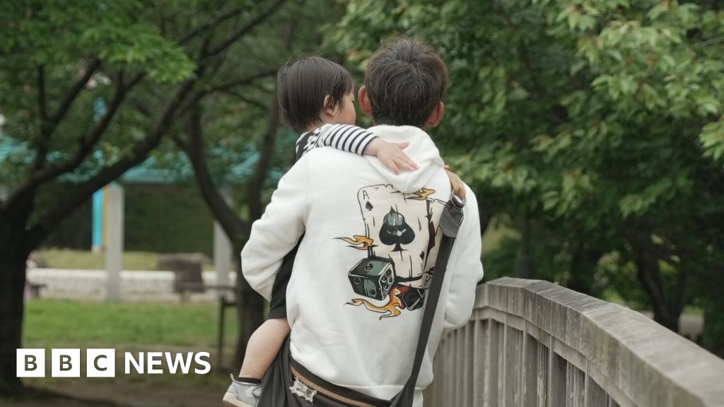 In Japan, divorce splits parents from children. Could a law change end sole custody?