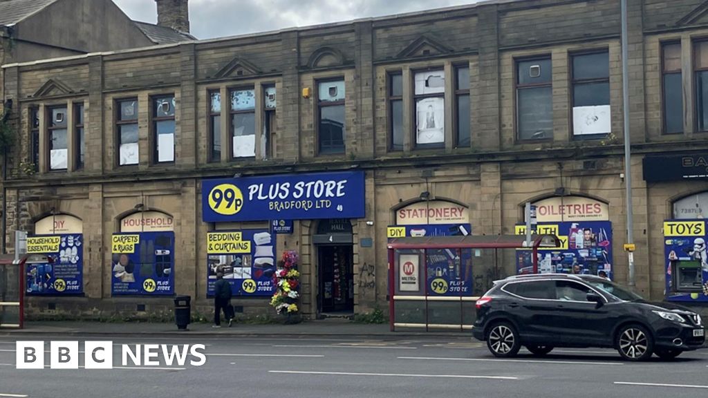 bbc.co.uk - Chris Young - Crude' signage on 19th Century Bradford city building rejected