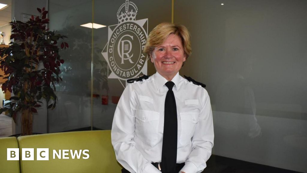 Gloucestershire Police's temporary chief constable to retire