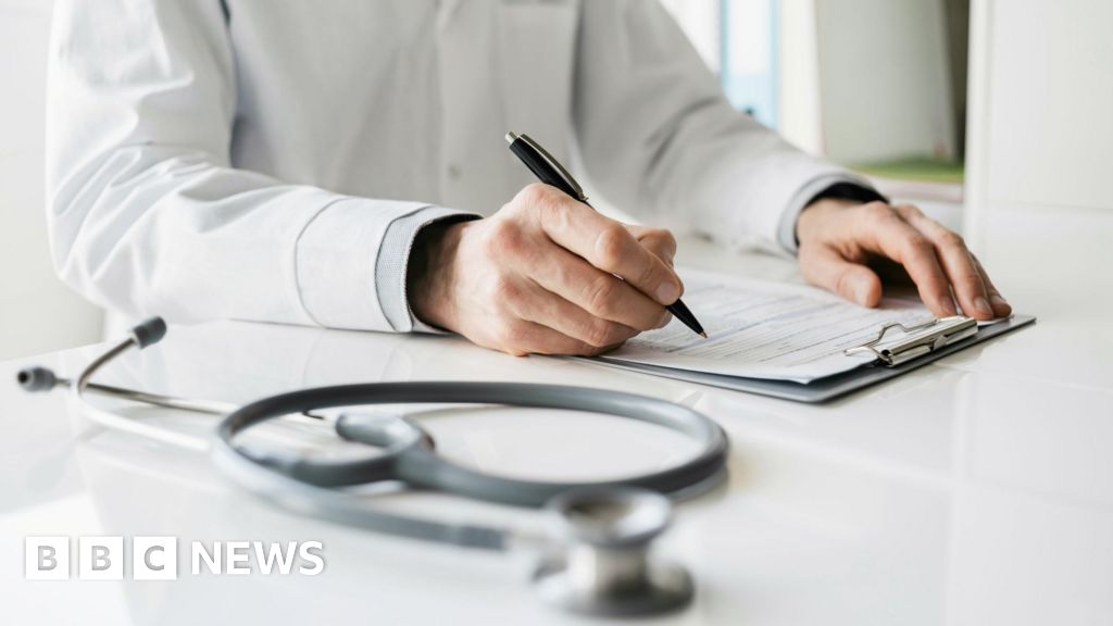 NI Health: GP service in 'crisis', says watchdog