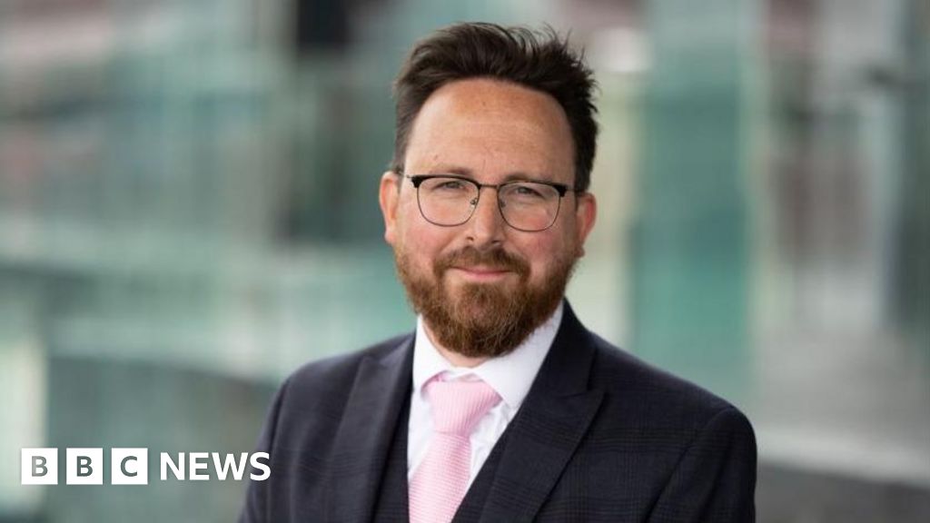 Welsh Labour politician Hefin David dies aged 47