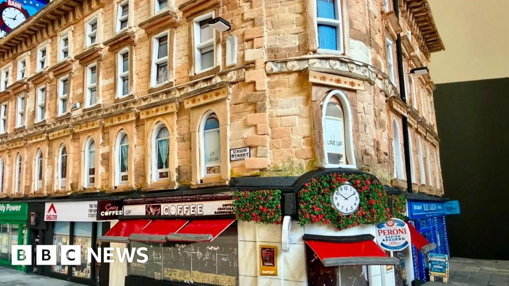 Miniature model maker recreates Glasgow landmark destroyed by fire