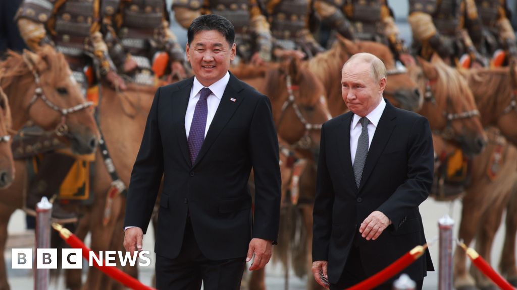 Putin welcomed in Mongolia despite ICC arrest warrant