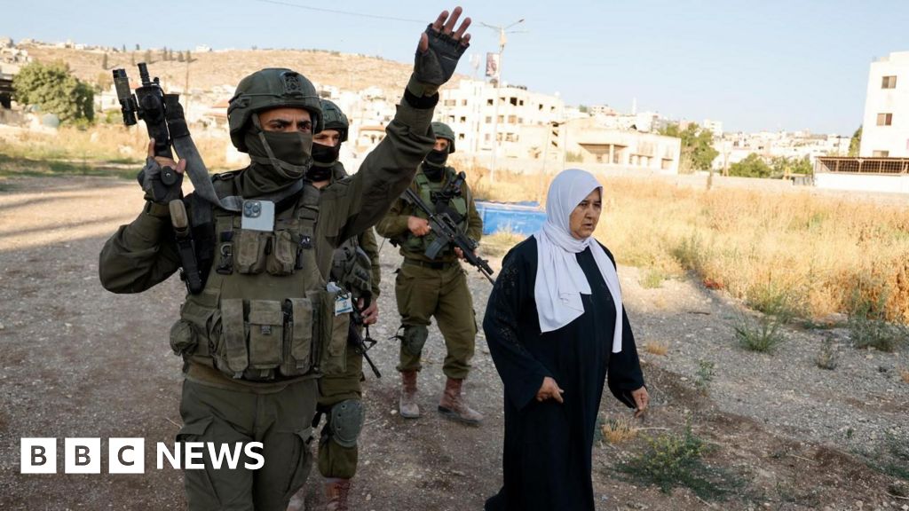 Ръководителят на ООН по правата казва, че израелската политика на Западния бряг „наподобява система на апартейд“