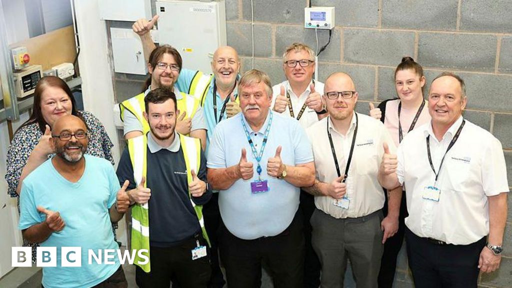 Wolverhampton hospital driver gets send-off from Wolves royalty John  Richards - BBC News