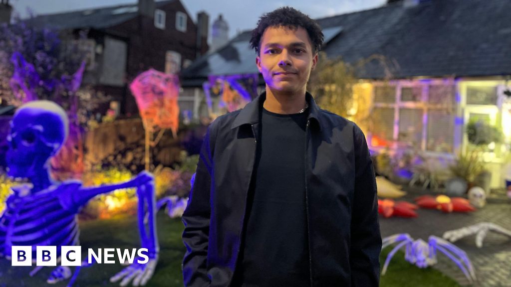 ‘I won’t stop decorating my Wirral house for Halloween’ | Manchester News