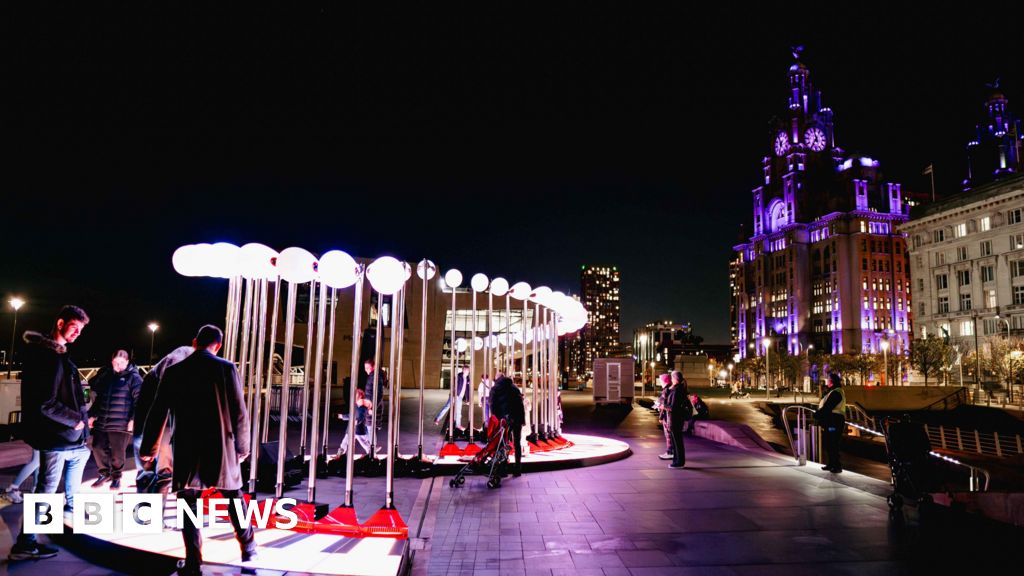 Liverpool Thousands expected to visit River of Light events