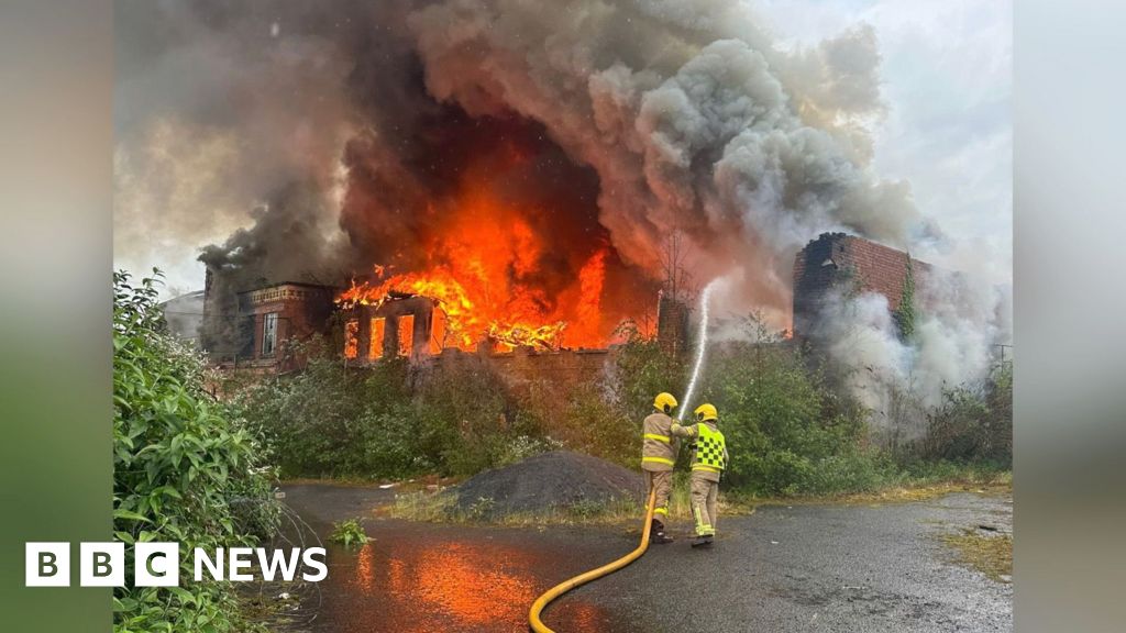 Hilden Mill: Blaze at derelict Lisburn site was 'deliberate'