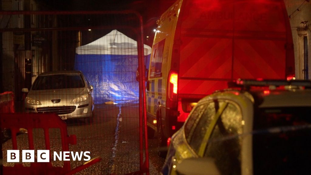 bbc.co.uk - Holly Phillips - Arrest after man dies in suspected Market Rasen stabbing