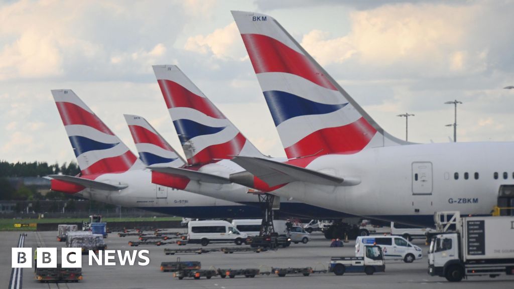 Heathrow cancels flights as wind hits Christmas getaway