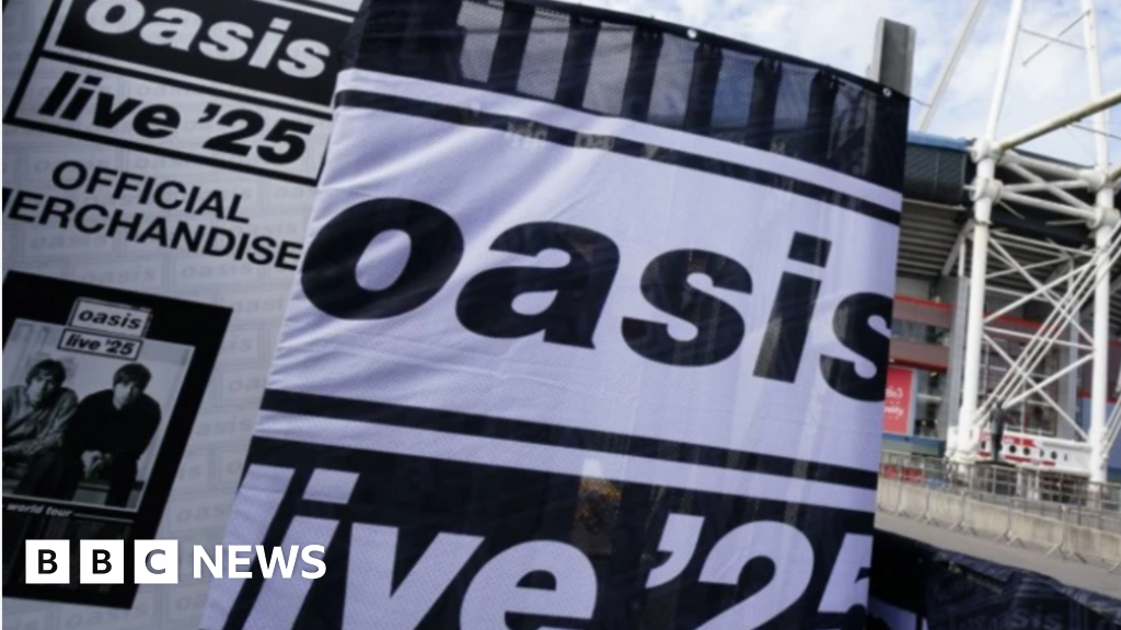 Woman who made £4k in Oasis gig scam admits fraud
