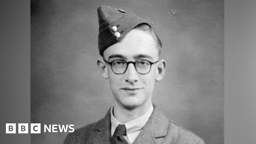Wartime Diaries Reveal Civilian, Student, Military Experiences in UK Blitz