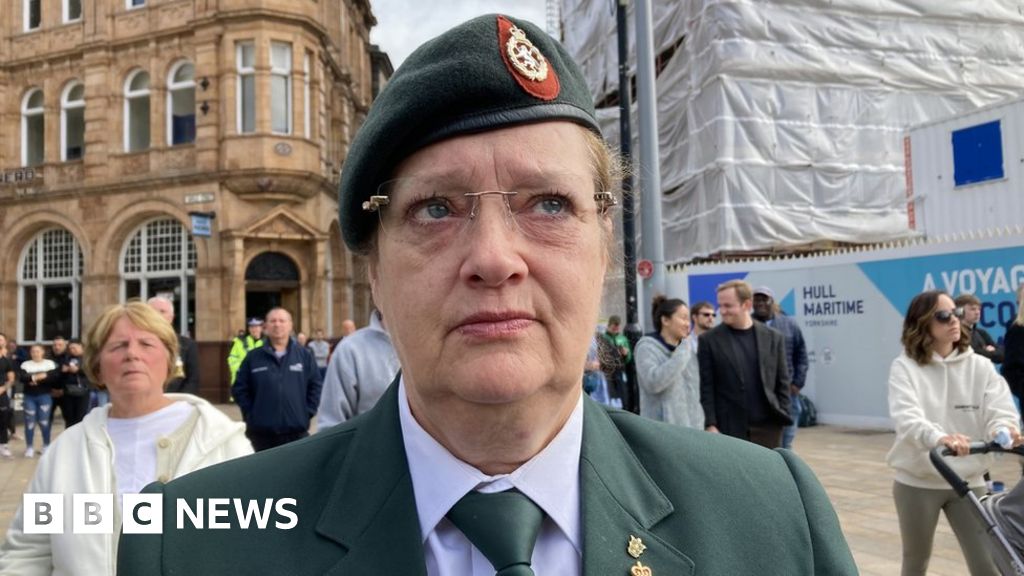 Queen Elizabeth II Funeral shown in Hull's Queen Victoria Square BBC