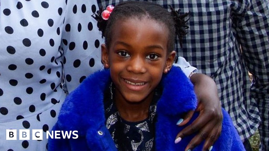 Six Year Old Praised For 999 Call After Mother Became Ill Bbc News