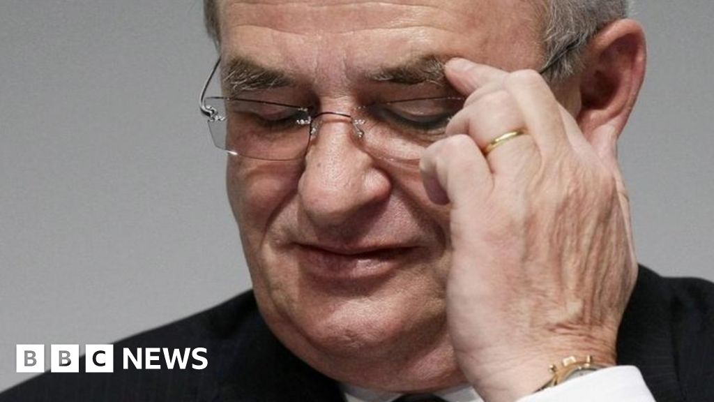 Volkswagen Chief Executive Martin Winterkorn Resigns - BBC News