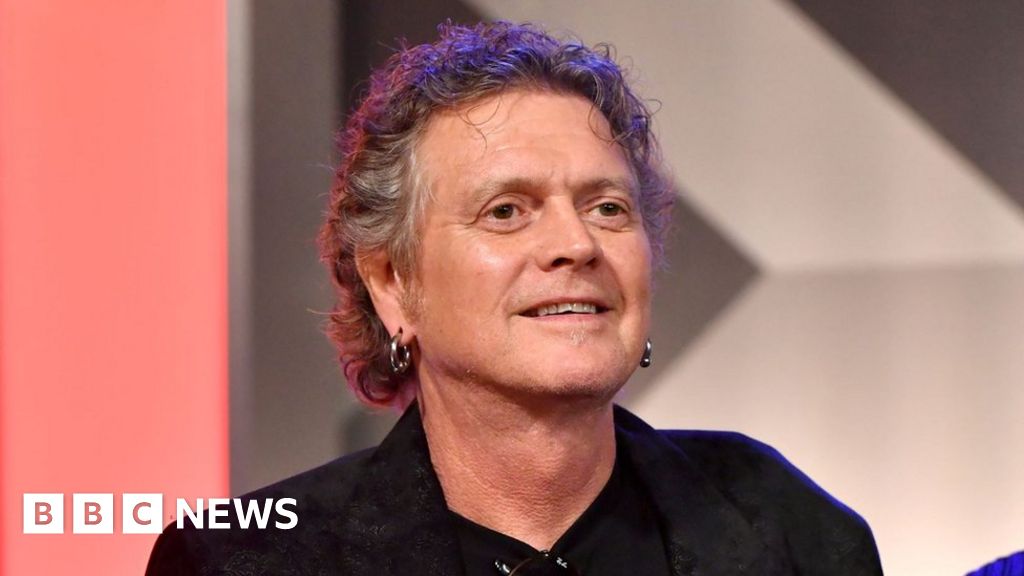 Def Leppard drummer Rick Allen thanks fans for support after attack
