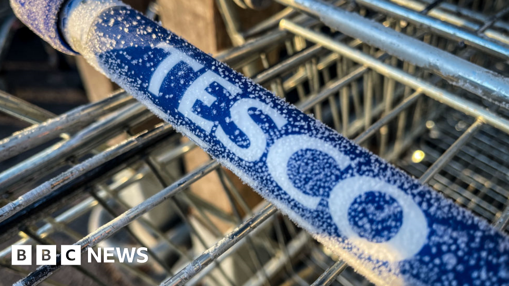 Tesco and M& S see sales soar over Christmas