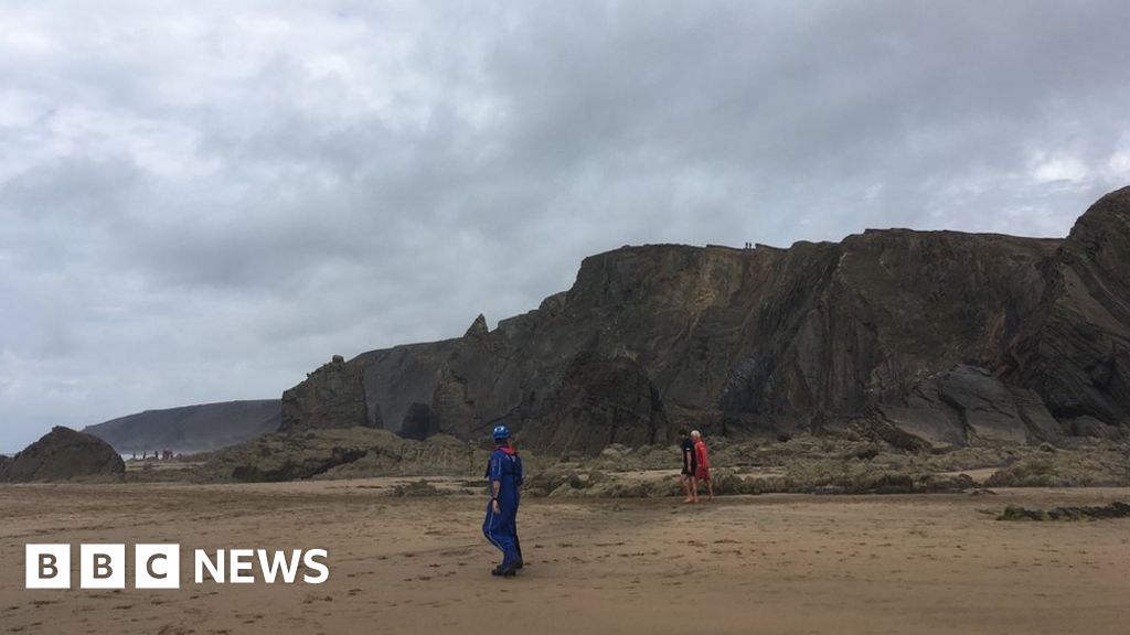 Man in hammock killed when Bude cliff collapsed