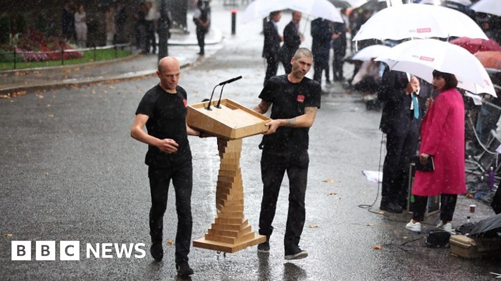 Yet another PM, yet another No 10 lectern